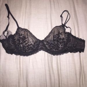 COPY - Victoria's Secret black lacy bra